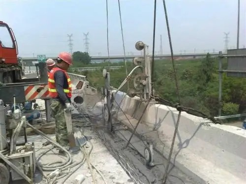 任县专业防撞墙拆除切割施工方案详情